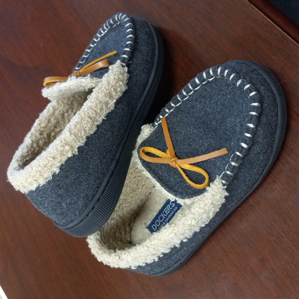 Dockers slippers...